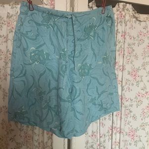 Tommy Bahama silk shorts. SZ 6